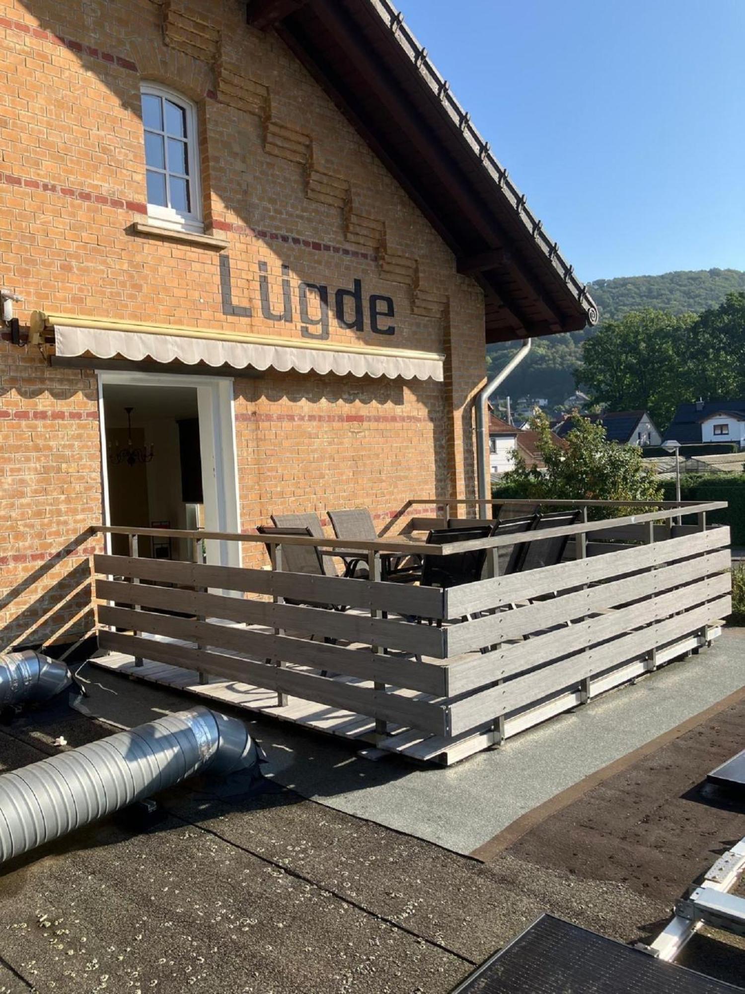 Ferienwohnung Im Bahnhof Luegde Lügde Exterior foto